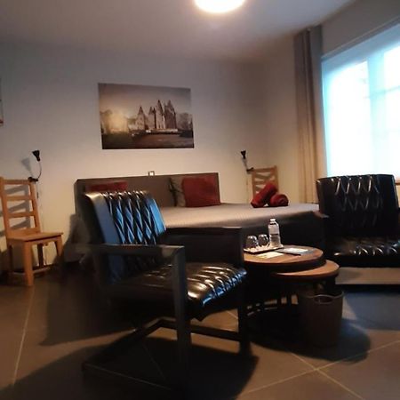B & B Victors Hof, Met Zwemvijver In Landelijke Setting Lievegem Ngoại thất bức ảnh